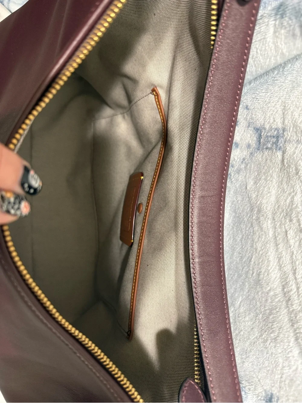 Coach Juliet 38 in Merlot